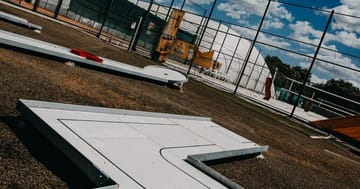 Minigolf S-centrum – zábava pro celou rodinu na 9 jamek
