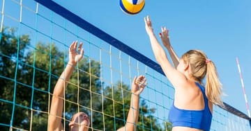 Hřiště na volejbal SK Náš sport CZ Praha-Lipence – Objevte antukové hřiště pro letní sportování