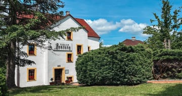 Krušné hory: penzion se snídaní, 7 km od Tiských stěn