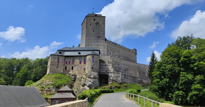hrad Kost