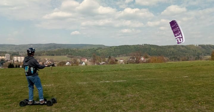Landkiting letiště Kámen - nauč se kiting na zemi