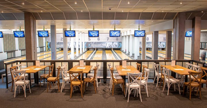 Xbowling Prosek DUO Praha - nově zrekonstruované 12-ti dráhové bowlingové centrum
