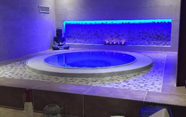 Wellness ve Squashpoint - privátní sauna a whirlpool