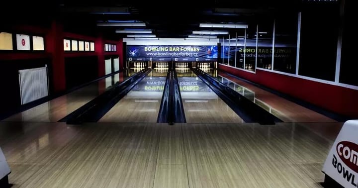 Bowling Bar Forbes České Budějovice - 4 dráhy a spoustu zábavy