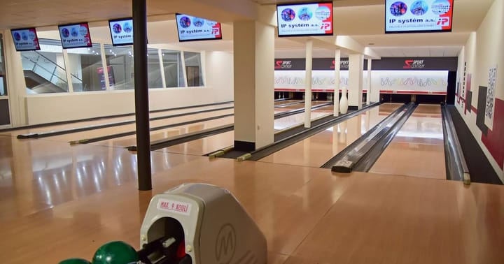 Bowling v BEST Sportcentru Olomouc - 6 moderních bowlingových drah