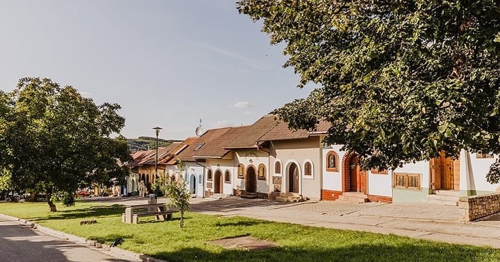 Po kobylských uličkách za vínem