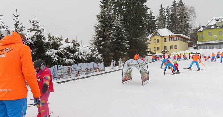 Lyžařská škola v Janských Lázních.