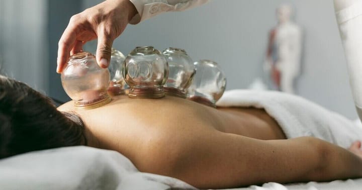 Baňkování u Vás doma - tradiční metoda pro úlevu od bolesti a regeneraci