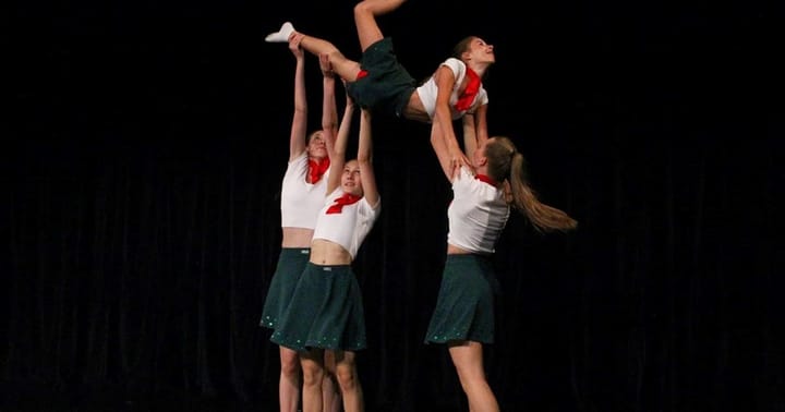 Nart Dance School: Exhibice
