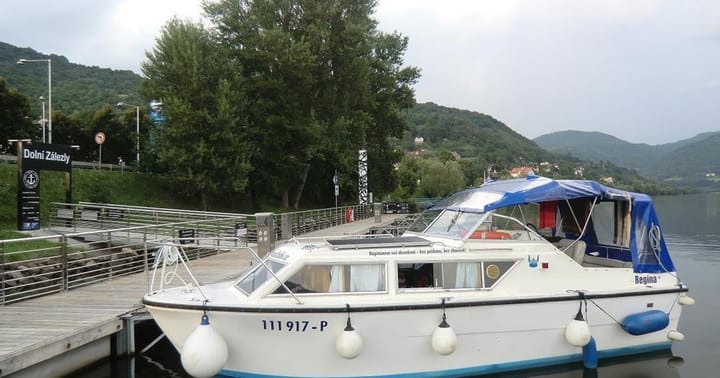 Dobrodružství na obytné lodi Viking 26 FORTUNA – staňte se kapitánem vlastních zážitků!