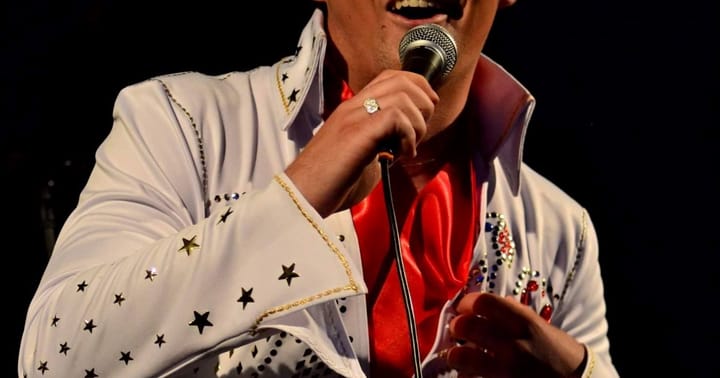 Silvestr na Prygl baru s kapelou Another Way a Elvis Presley
