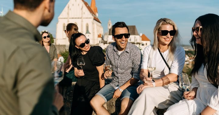 Ochutnávka vín VOC Znojmo u rotundy sv. Kateřiny