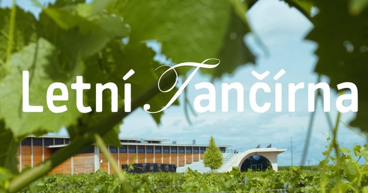 Letní tančírna ve Vinařství LAHOFER