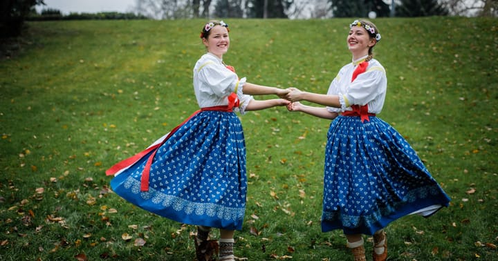 Ženský moravský valašský kroj