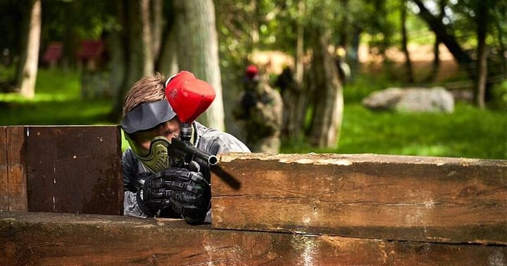 Paintball v areálu Slověnický mlýn Lišov - zažijte adrenalin a napětí