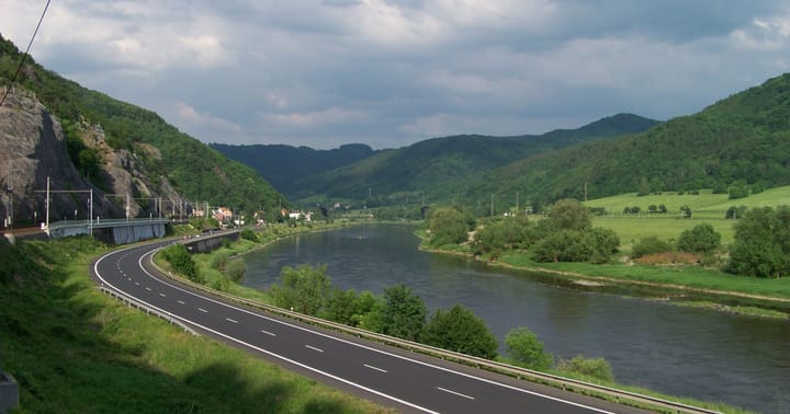 Silnice I/62 u Roztok