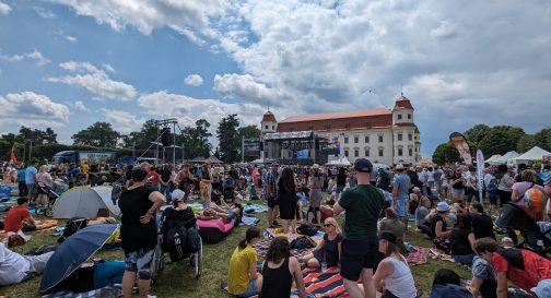 Holešovská regata 2024: Rodinný festival plný hudby a zábavy