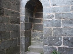 Hrad Přimda, středověká toaleta