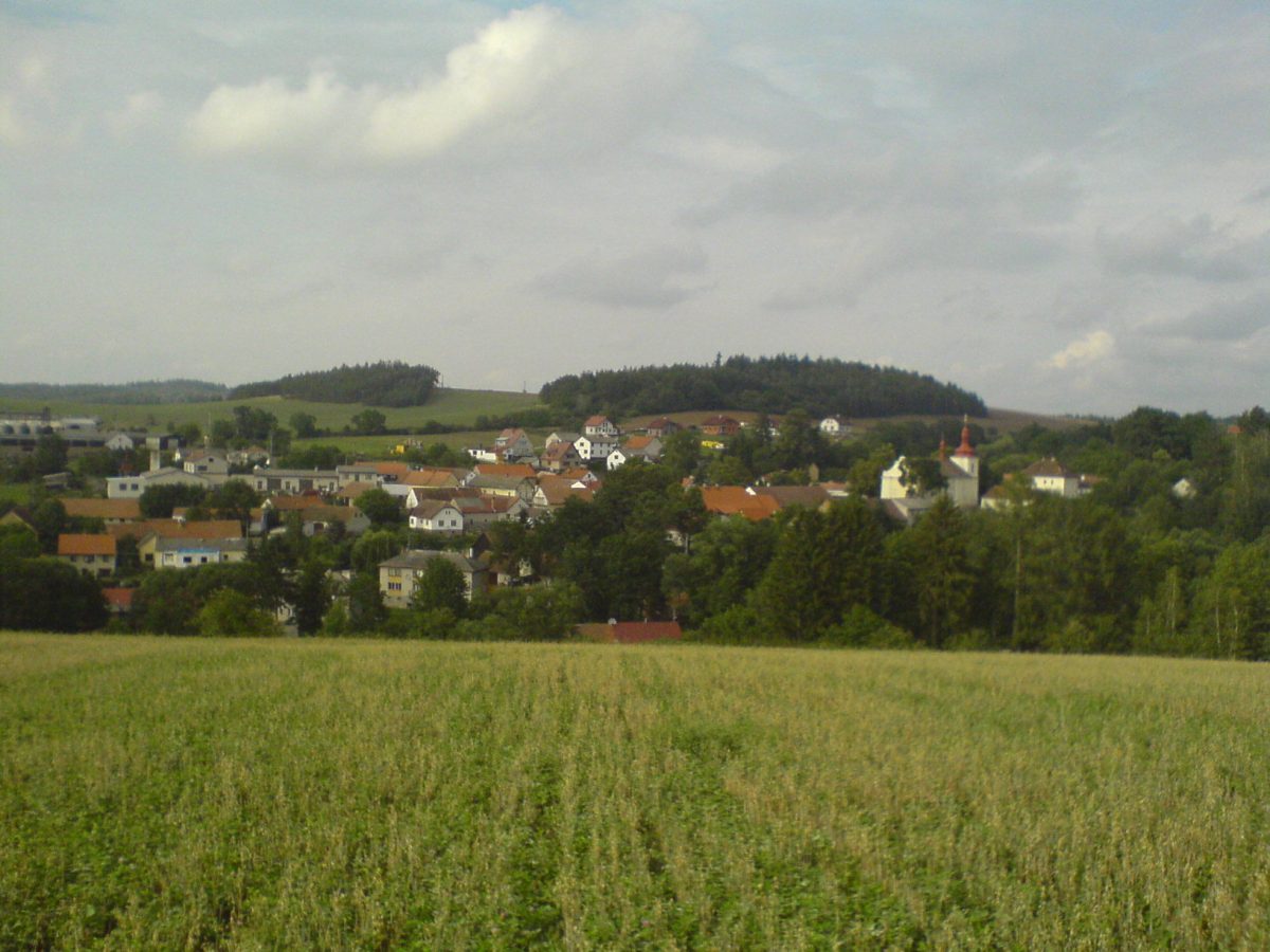 pohled na vesnici Křečovice