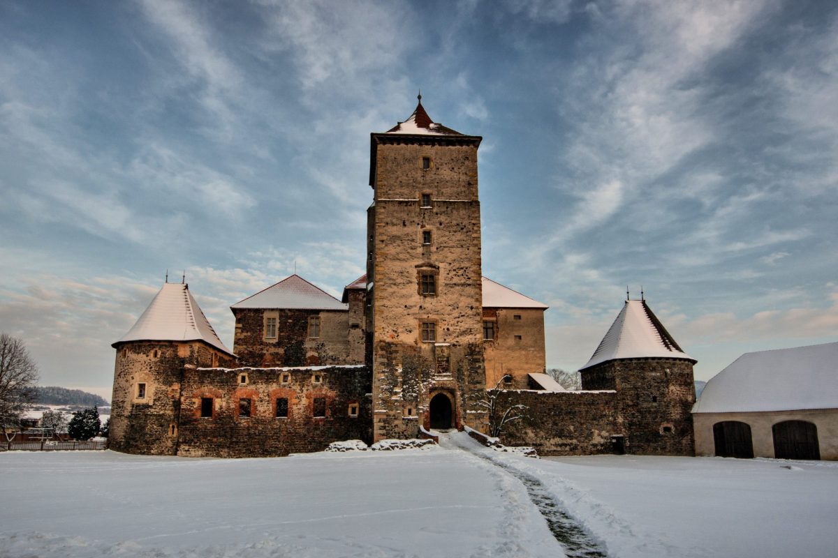 Hrad Švihov - vstupní věž
