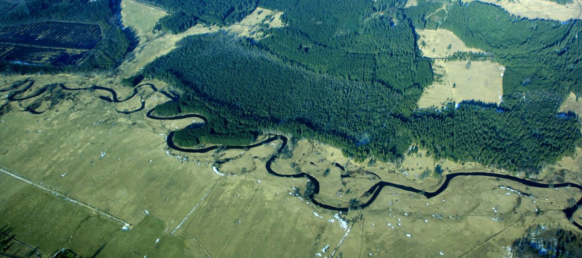 Meandry Teplé Vltavy jihozápadně od Volar