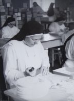 Proměny postavení řeholnic od Akce K do roku 1989