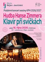 Hudba Hanse Zimmera klavír při svíčkách
